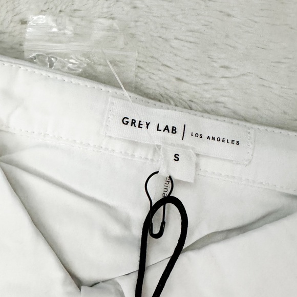NWT- GREY LAB White Hidden Button Down Shirt - Picture 5 of 9
